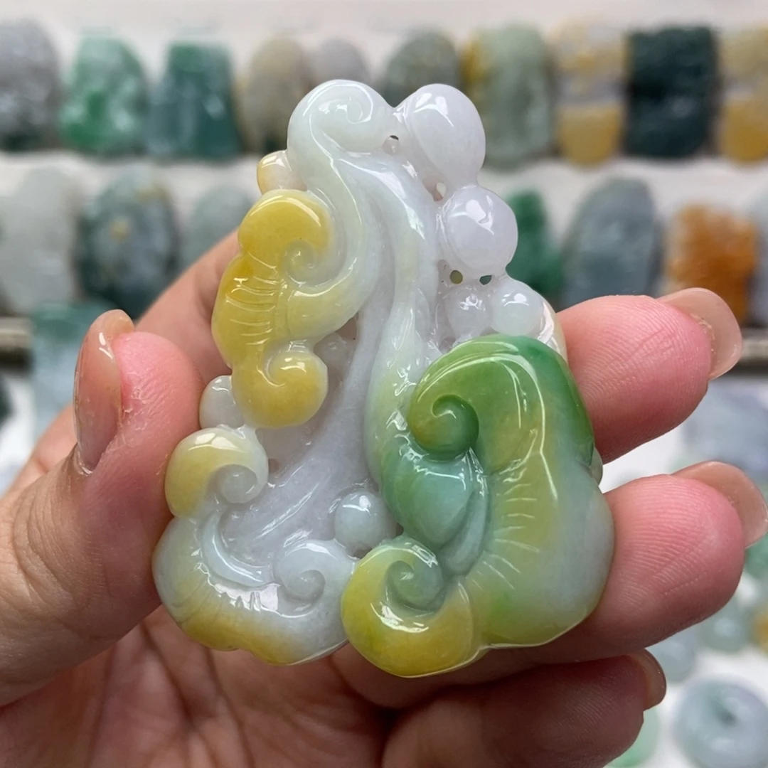 吊坠(赠链)未镶嵌翡翠