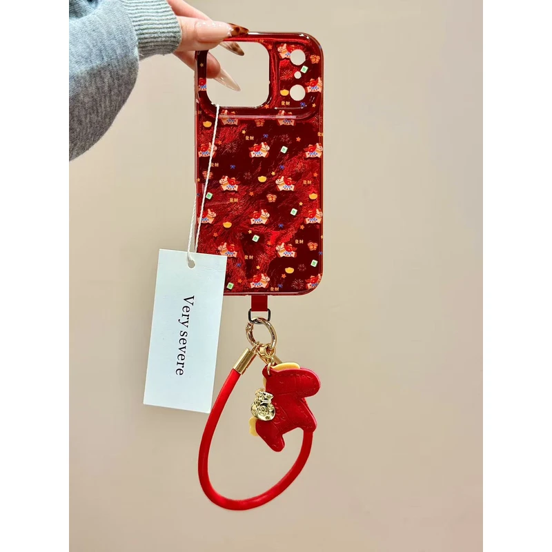 新年款红底發財元宝小马手拎绳适用苹果17promax手机壳15iphone16