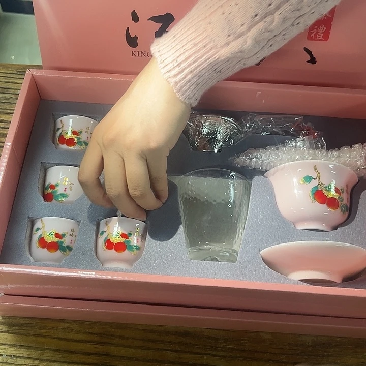 孤品茶具套装等。