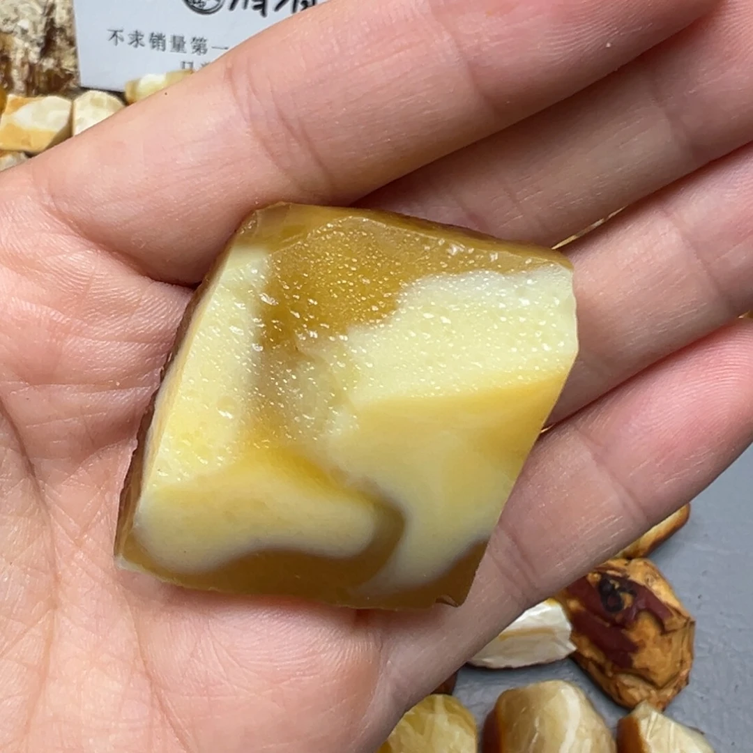 定制琥珀未镶嵌蜜蜡