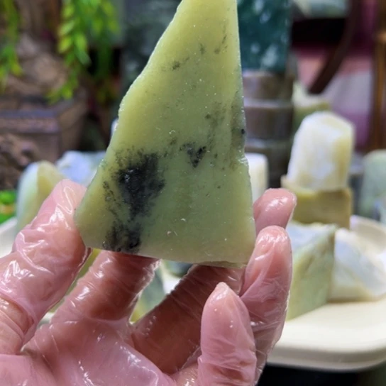 君***来和田玉（黄玉）未镶嵌挂件