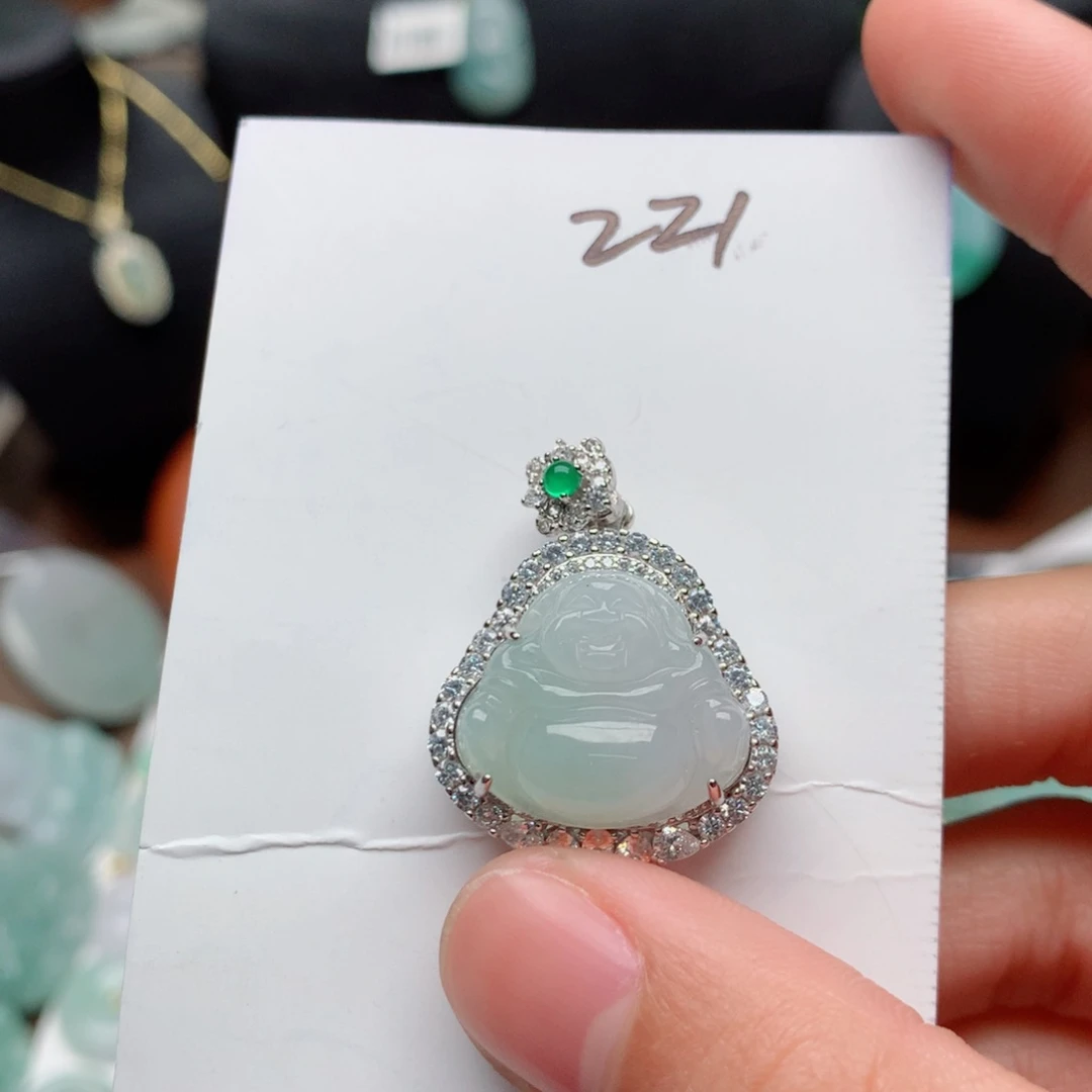 翡翠颈饰银S925镶嵌吊坠