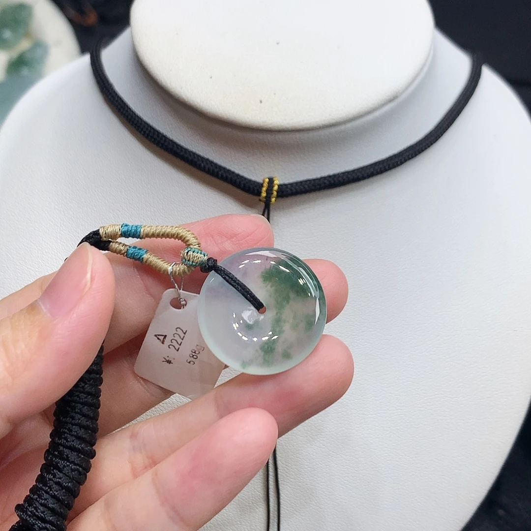 翡翠未镶嵌颈饰编号26，21.3/4.4