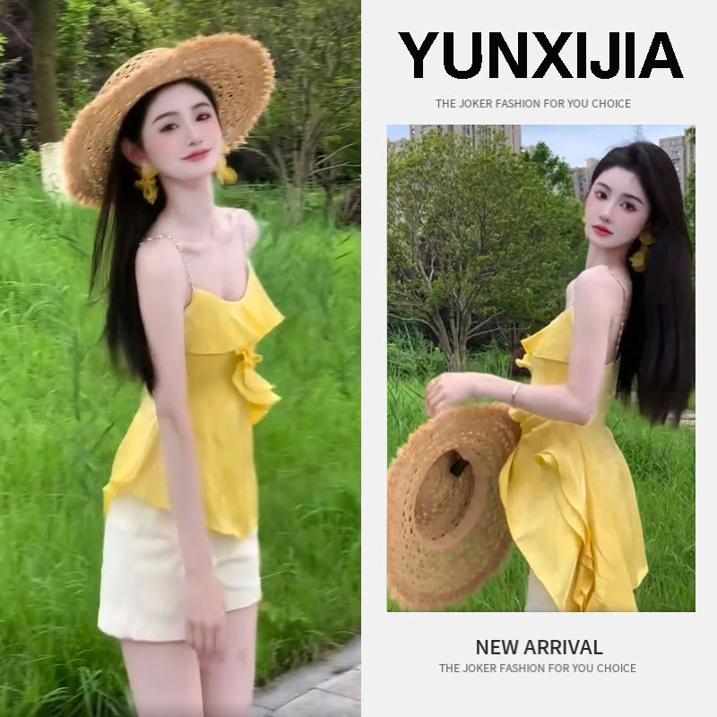 2025新款荷叶边飘带设计感纯欲露肩吊带上衣牛仔短裤热裤两件套