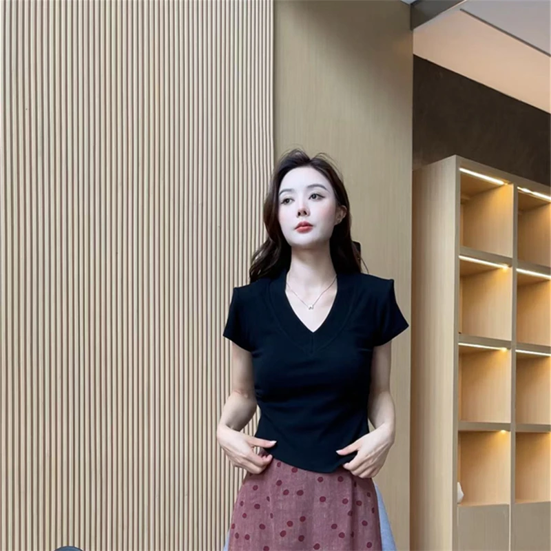 【梦婷家】短袖纯欲V领T恤女修身显瘦上衣新款百搭纯色-25749