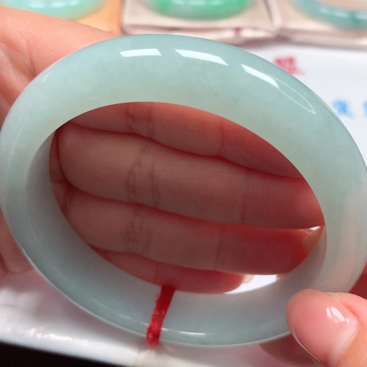 翡翠手镯未镶嵌宽版冰润40