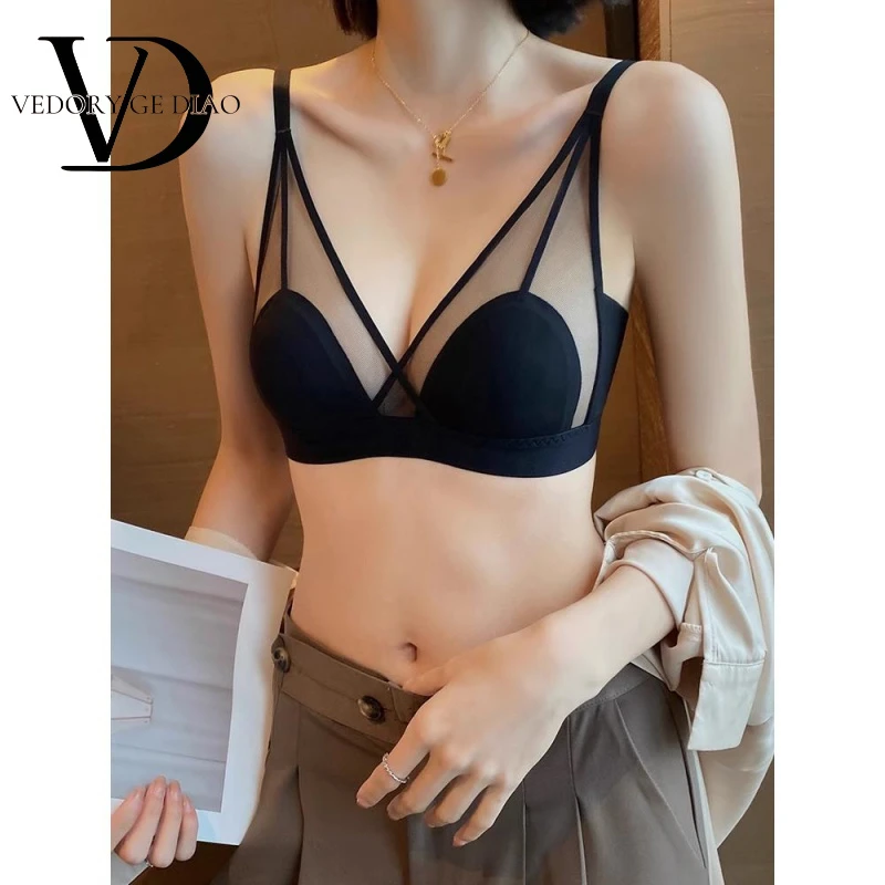 维多利亚内衣女薄款大胸显小收副乳聚拢防下垂超薄法式兔耳三角杯