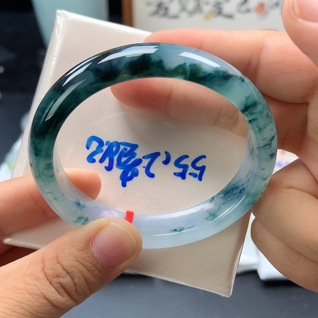 翡翠未镶嵌手镯34号贵妃