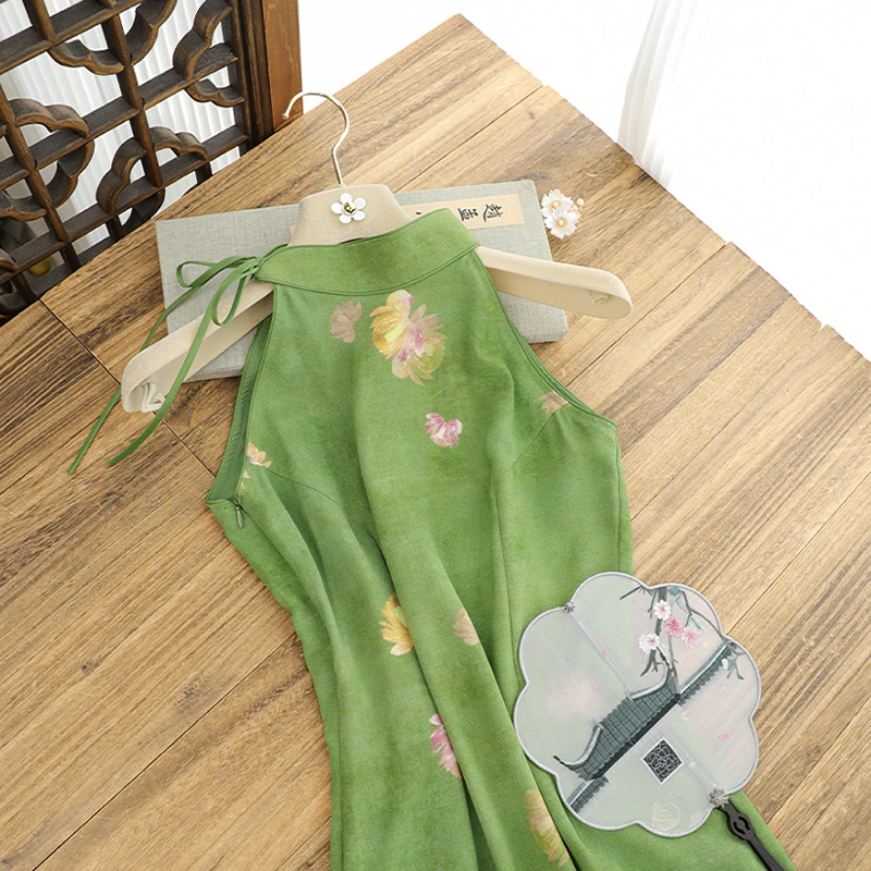 俏娘鱼古法半开襟新中式无袖旗袍裙2025夏天新款绿色气质日常可穿