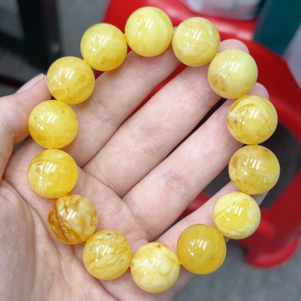 妖孽白花鸡油黄16➕瑕疵蜜蜡圆珠手串(529号)