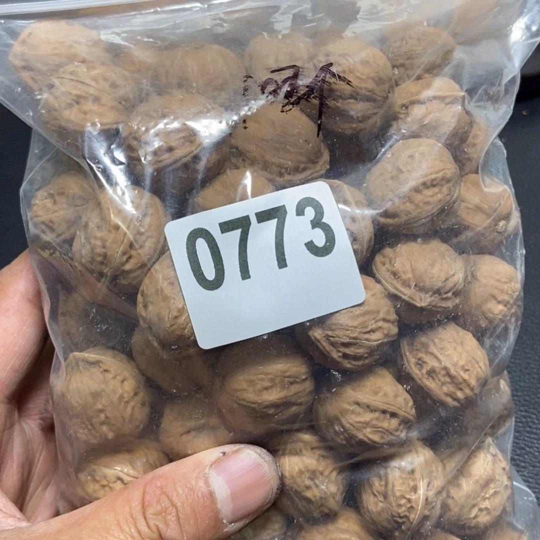 文玩核桃吊坠云秋子