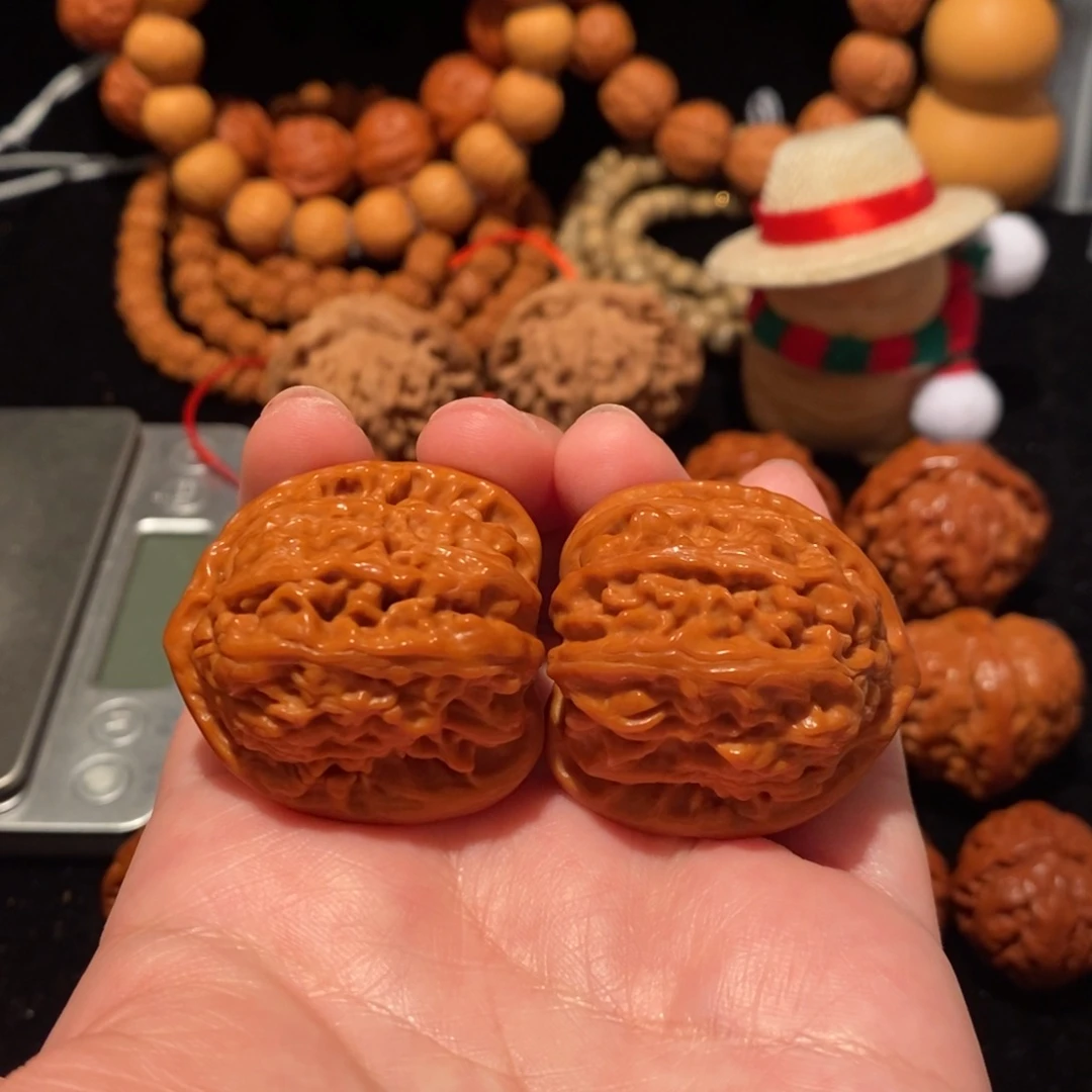 文玩核桃把件36尺白狮子238