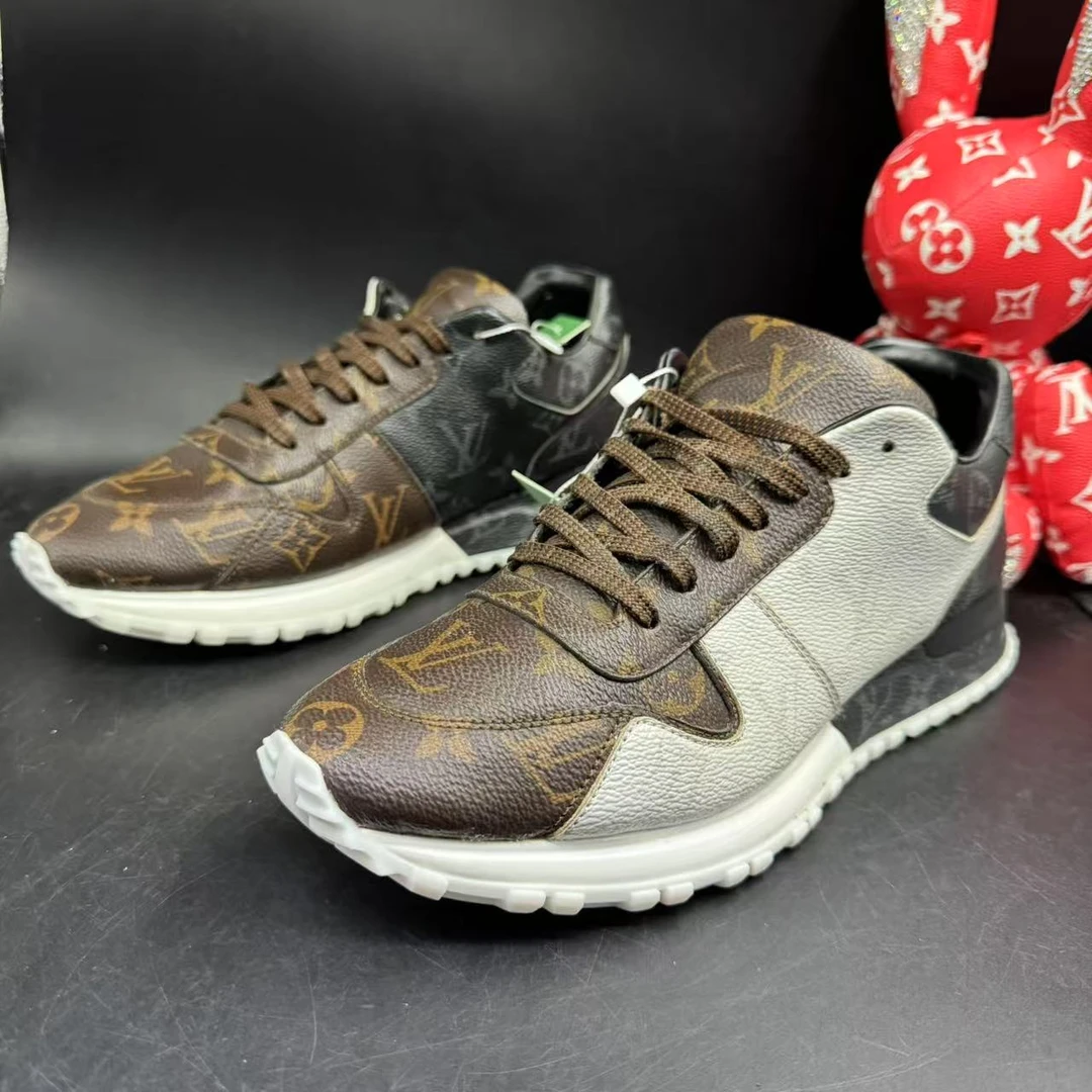 95新 LouisVuitton/路易威登 【AO特惠】39.5欧 三色运动鞋ao55