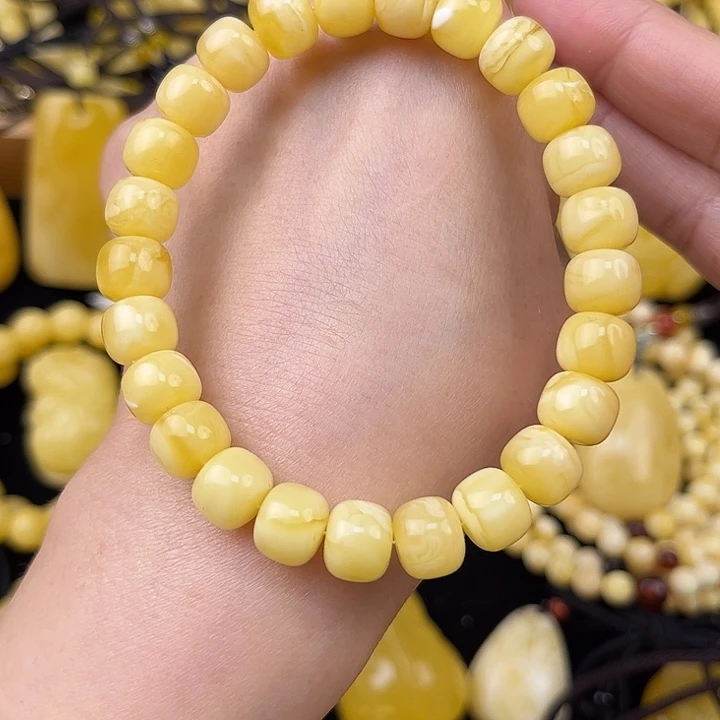 琥珀未镶嵌颈饰琥珀