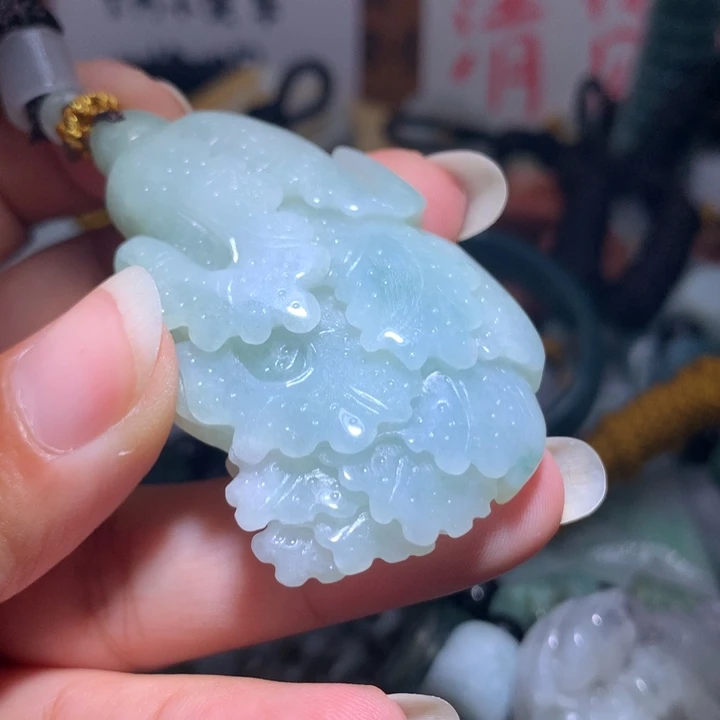 翡翠未镶嵌颈饰保真天然A货翡翠