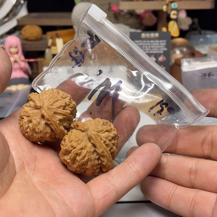 文玩核桃把件M*白狮子