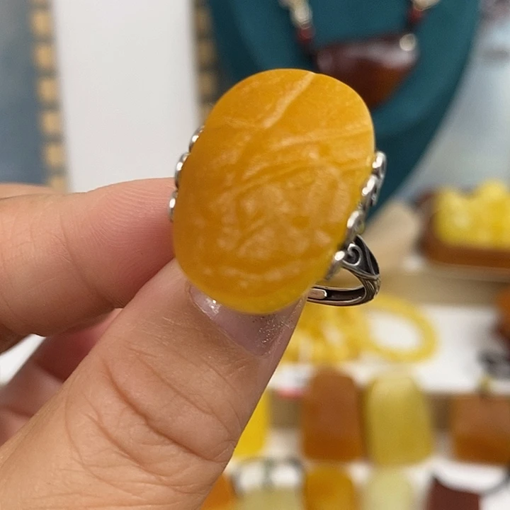 未镶嵌蜜蜡裸石戒指