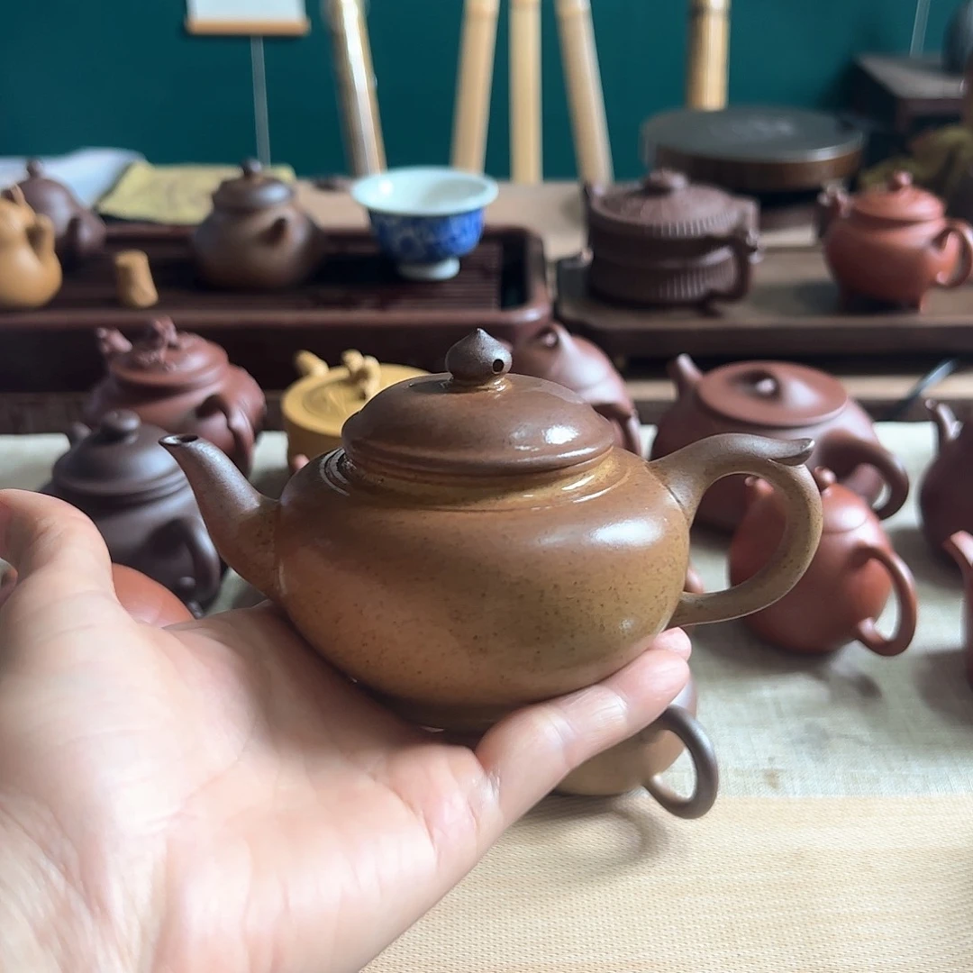 茶壶紫砂原矿泥料手工制作