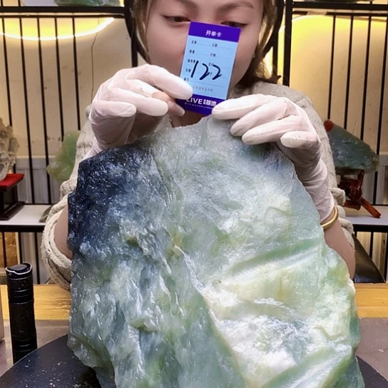 【闪购商品】未镶嵌蛇纹石玉原石