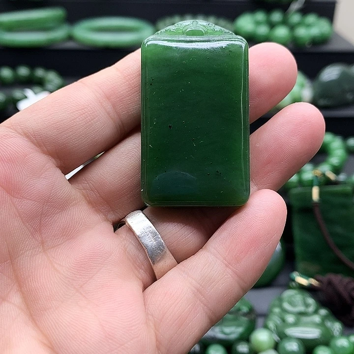 和田玉（碧玉）未镶嵌颈饰