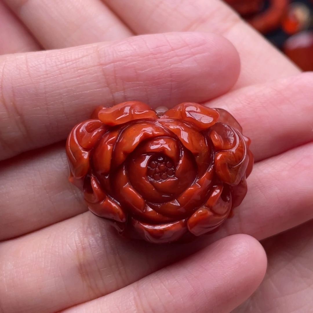 南红玛瑙未镶嵌珠宝奇石牡丹花吊坠