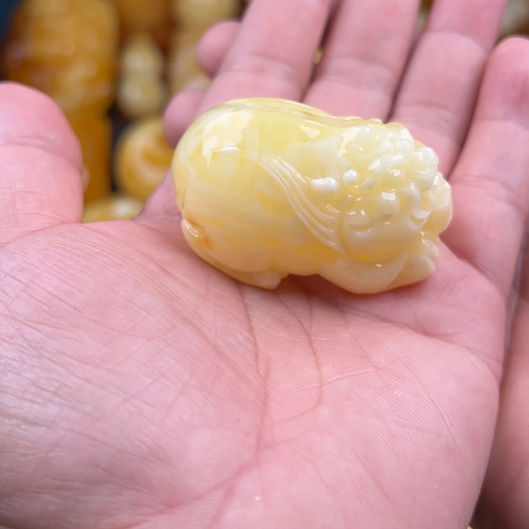 琥珀颈饰未镶嵌纯天然蜜蜡