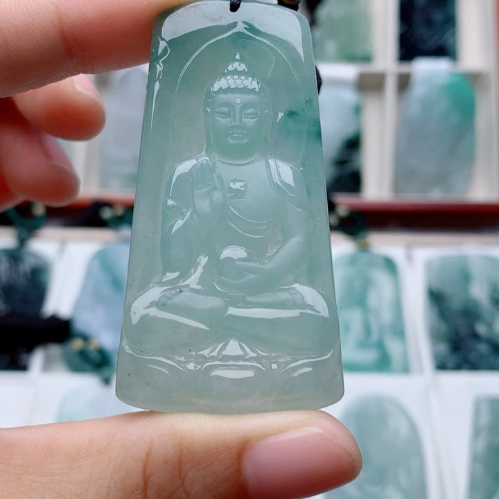 翡翠未镶嵌颈饰吉*