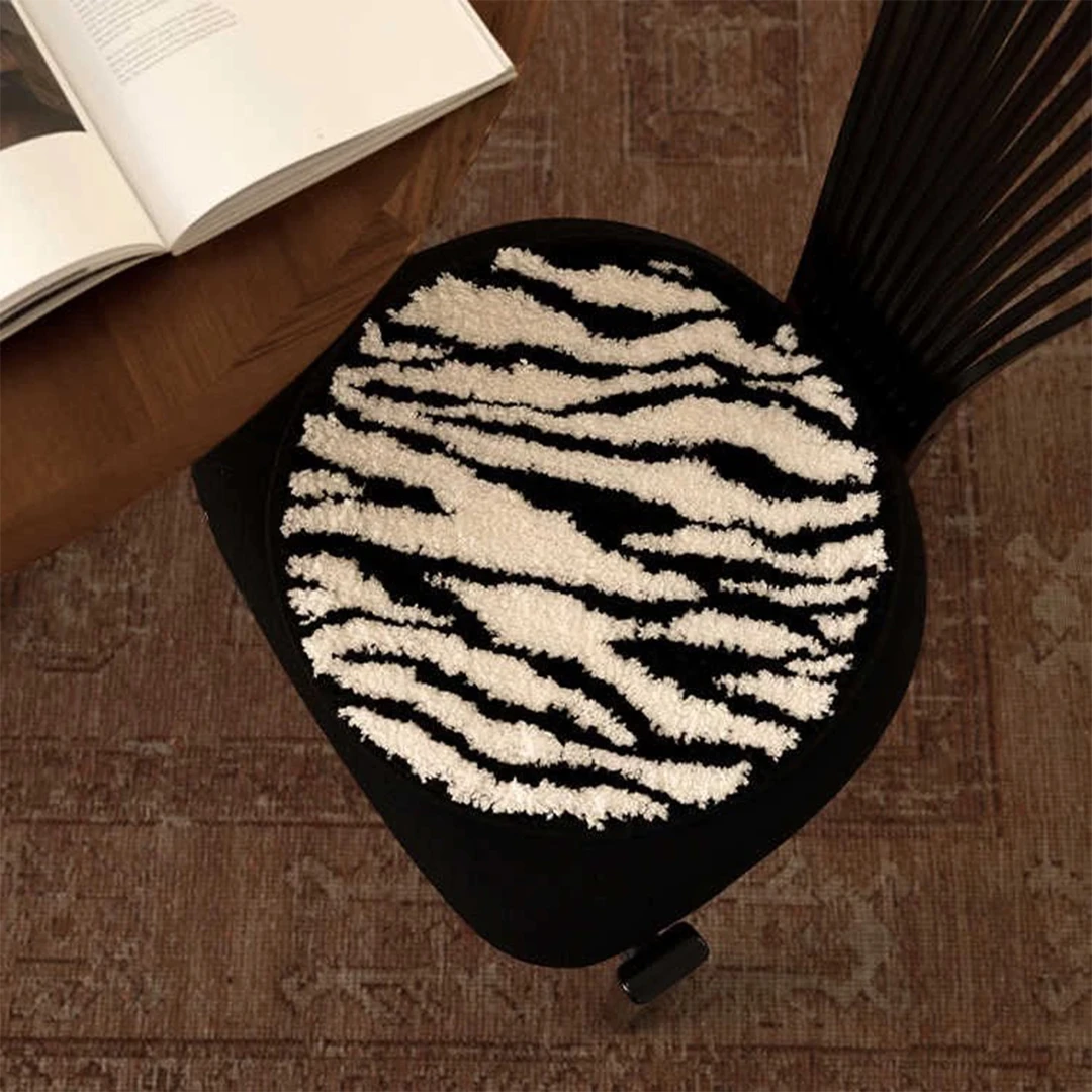 一眼爱上！质量很好的中古风设计感椅垫