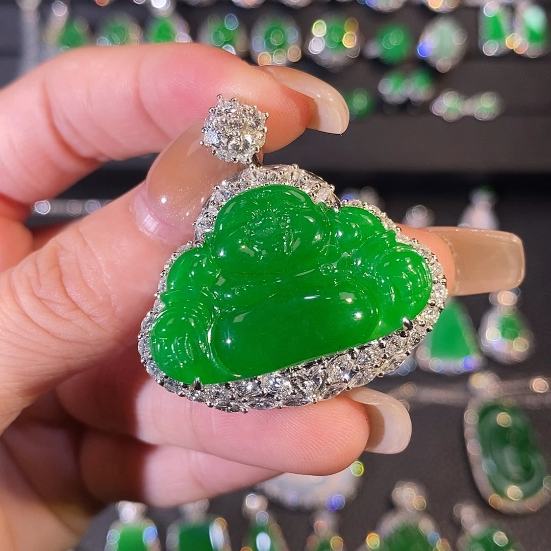 翡翠18K金镶嵌颈饰高货佛公吊坠