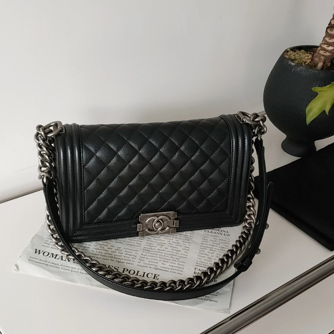 95新 Chanel/香奈儿 Azul-芯片款黑银荔枝皮leboy中号单肩包37418