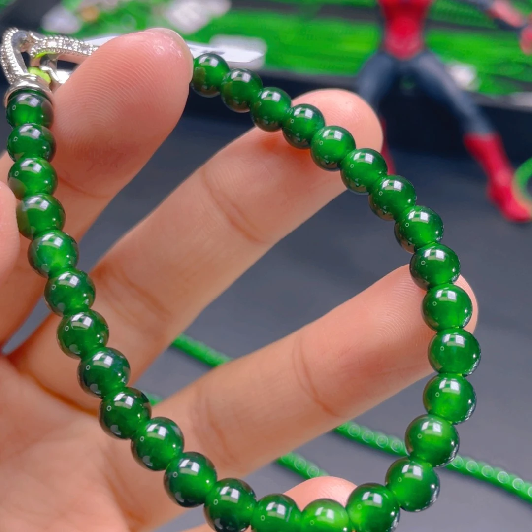 翡翠颈饰未镶嵌，1