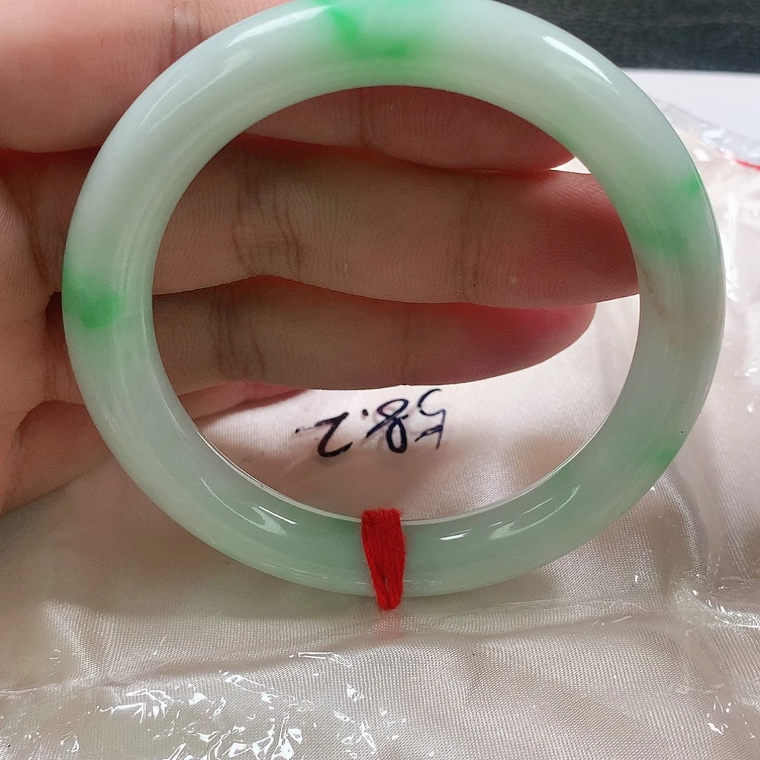 未镶嵌手镯（圆镯）翡翠377号