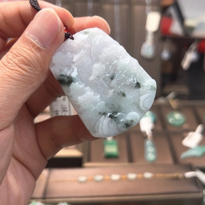 翡翠未镶嵌颈饰缅甸翡翠山水牌