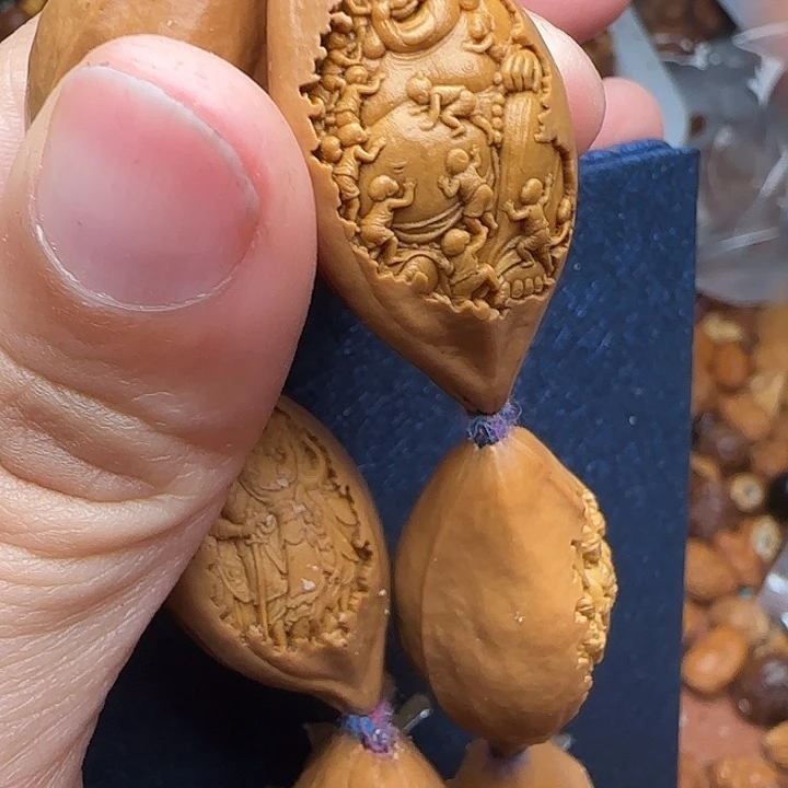 橄榄核吊坠清货一个人