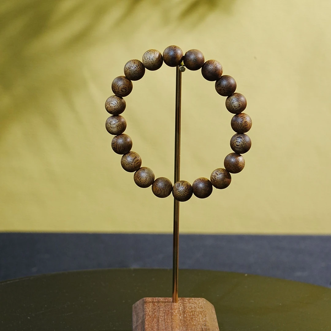 金三角软丝蜜结老料沉香手串 1.05cm 6.13g 250917025  B