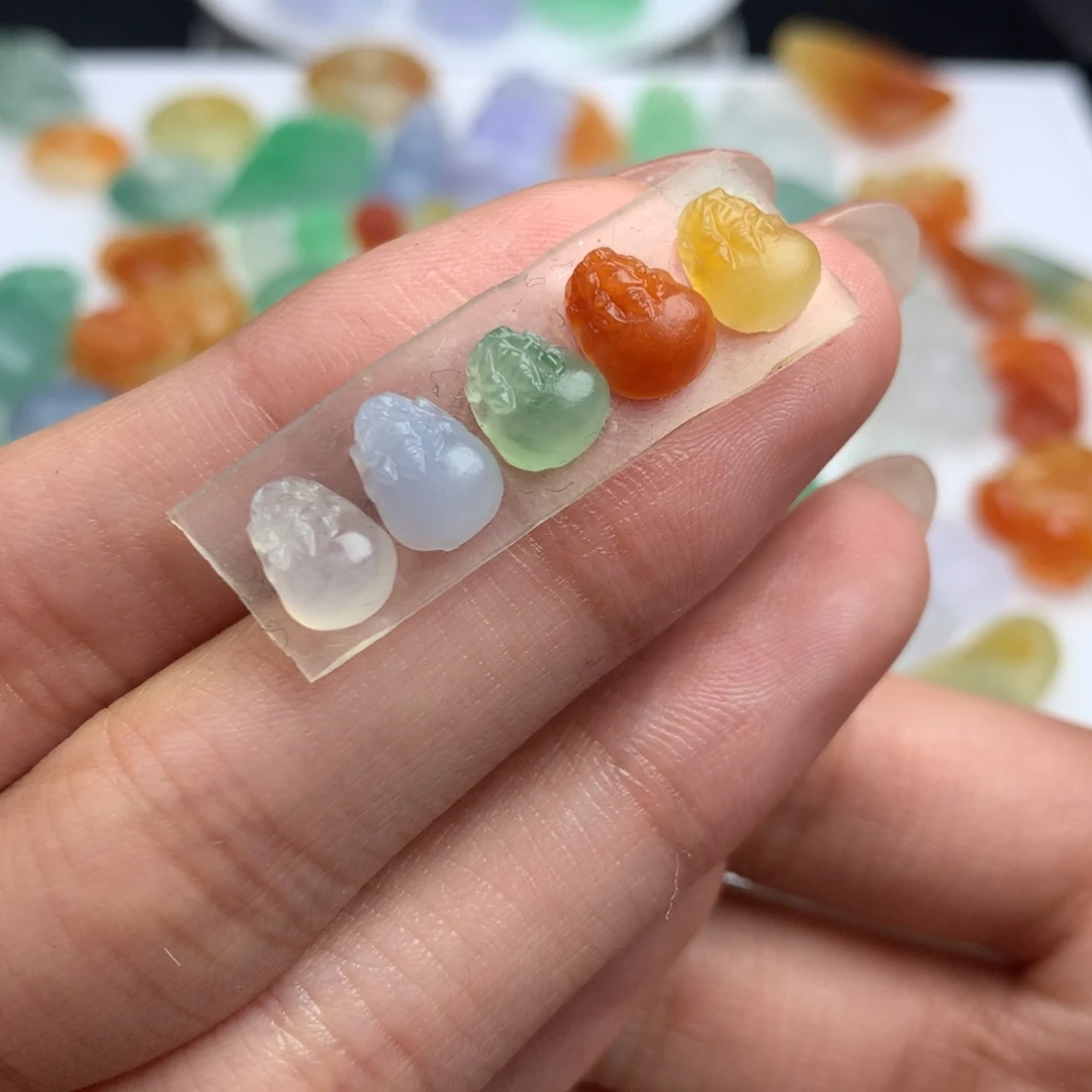 定制翡翠未镶嵌毛货