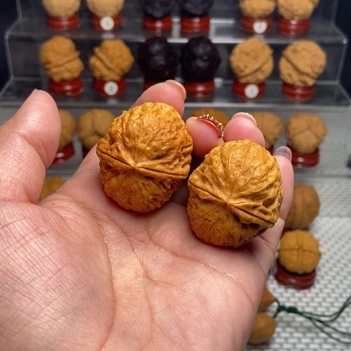 文玩核桃把件云鼎绣球17