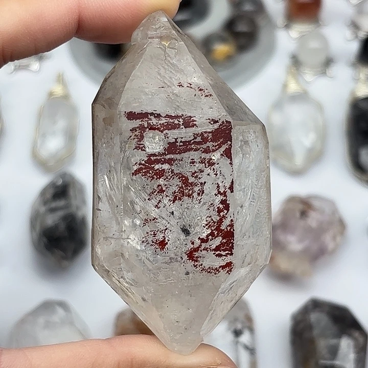 水晶未镶嵌颈饰白水胆闪灵钻手握/摆件73mm