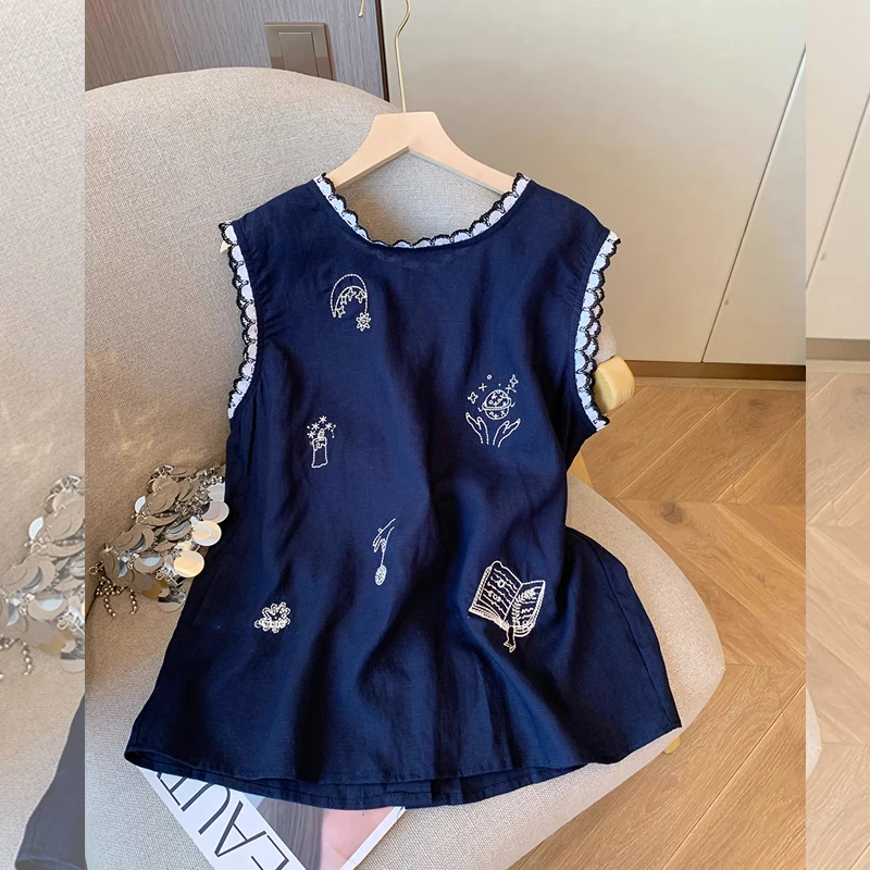 百搭夏季新款法式无袖花边刺绣宽松撞色大码衬衫女显瘦遮肚子小衫