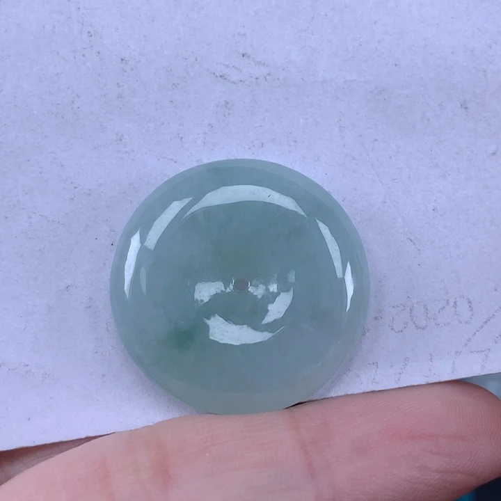 颈饰未镶嵌翡翠平安扣