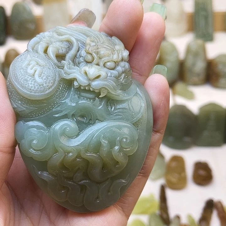 闲***牛颈饰未镶嵌和田玉