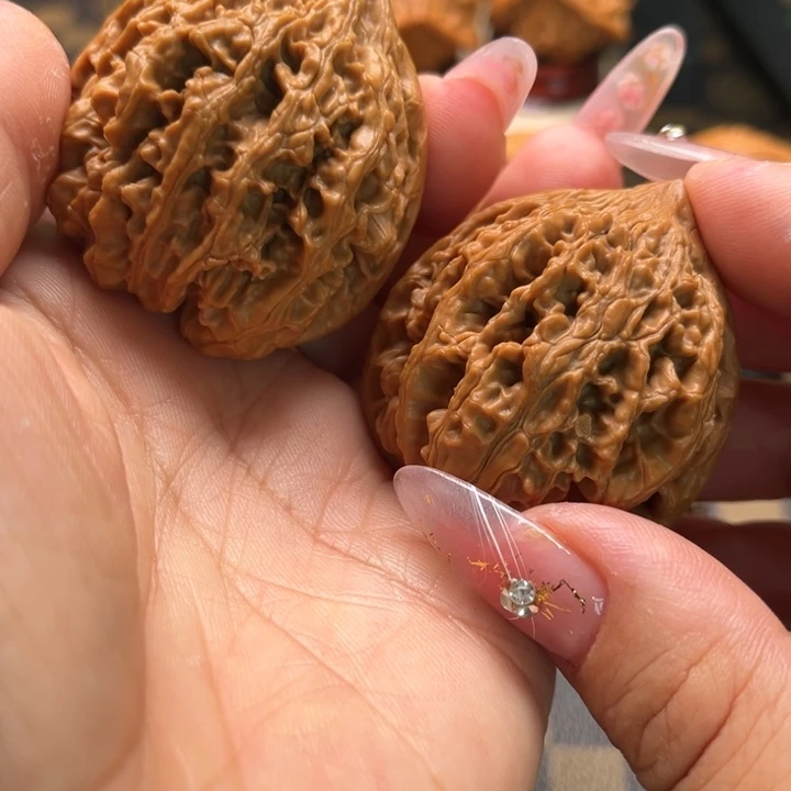 核桃42九筋文玩核桃