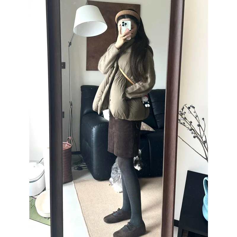 韩系穿搭一整套休闲简约风背心棉服马甲咖色修身毛衣直筒半身裙女