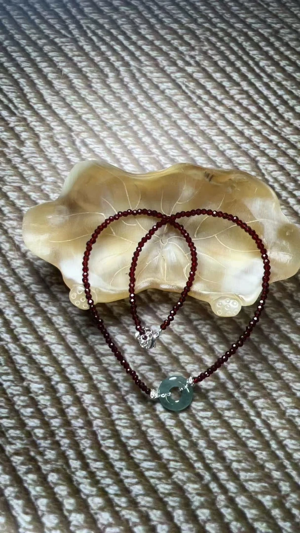 A316-纯天然高品质翡翠+石榴石项链-多样性发其一