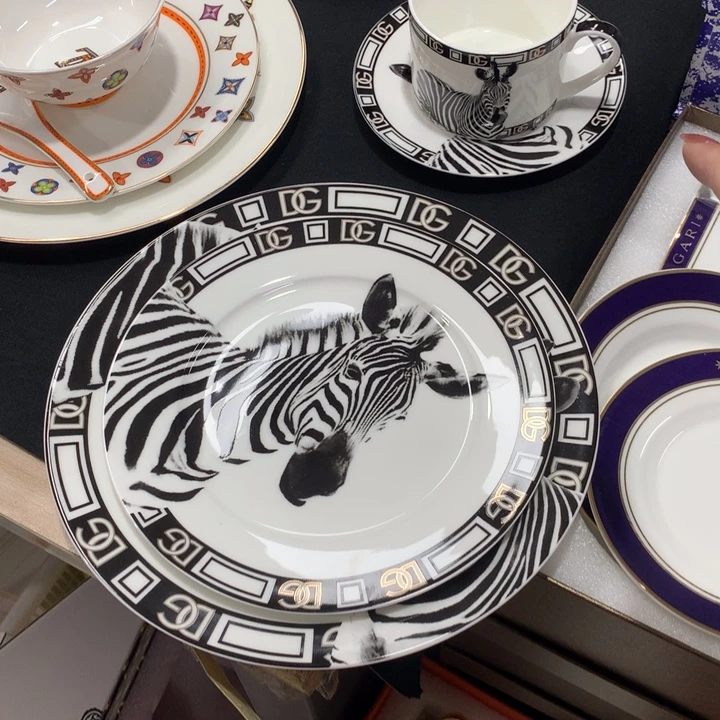 瓷片全套的都有的啊