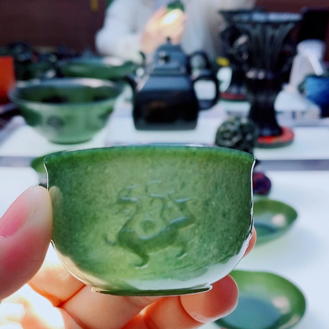 未镶嵌和田玉摆件