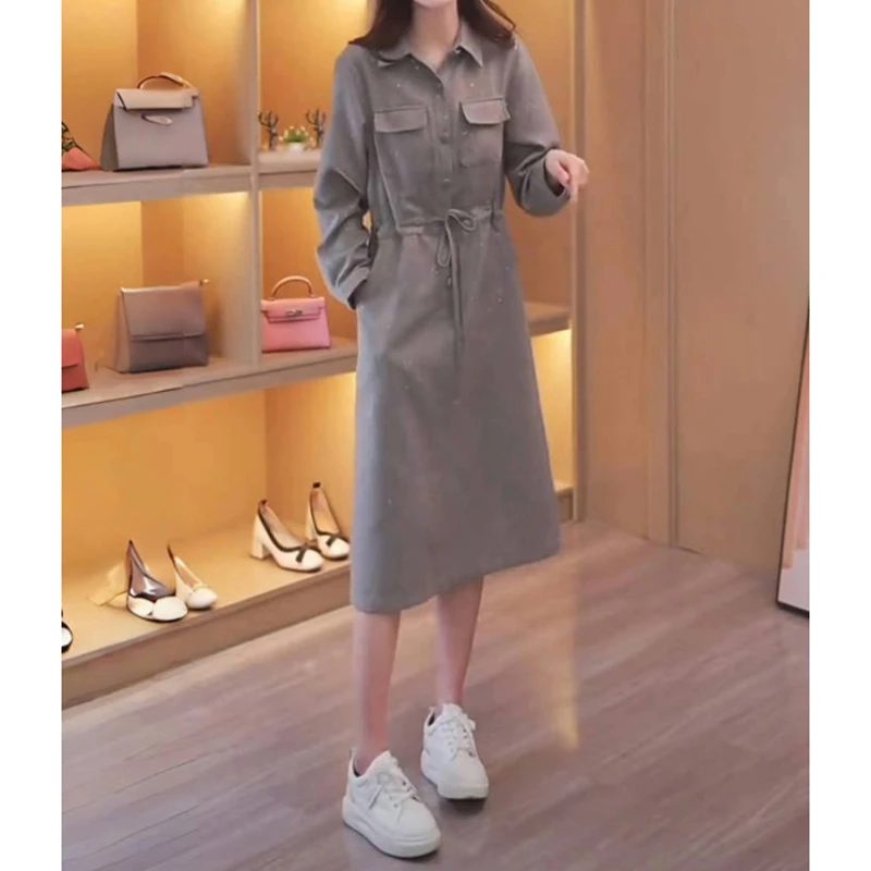 拉夏贝尔时尚连衣裙女2025秋季新款洋气中长款系带收腰工装风裙子