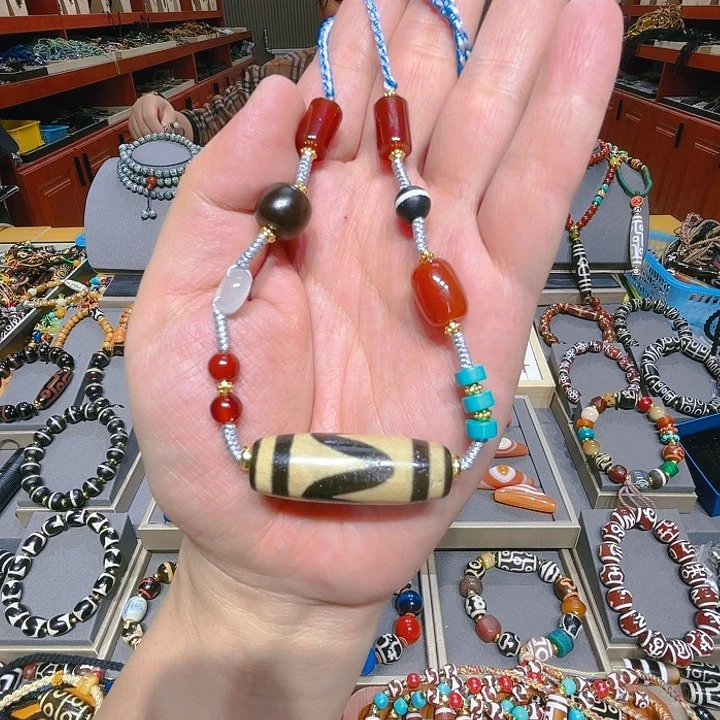 未镶嵌玛瑙/玉髓珠宝奇石