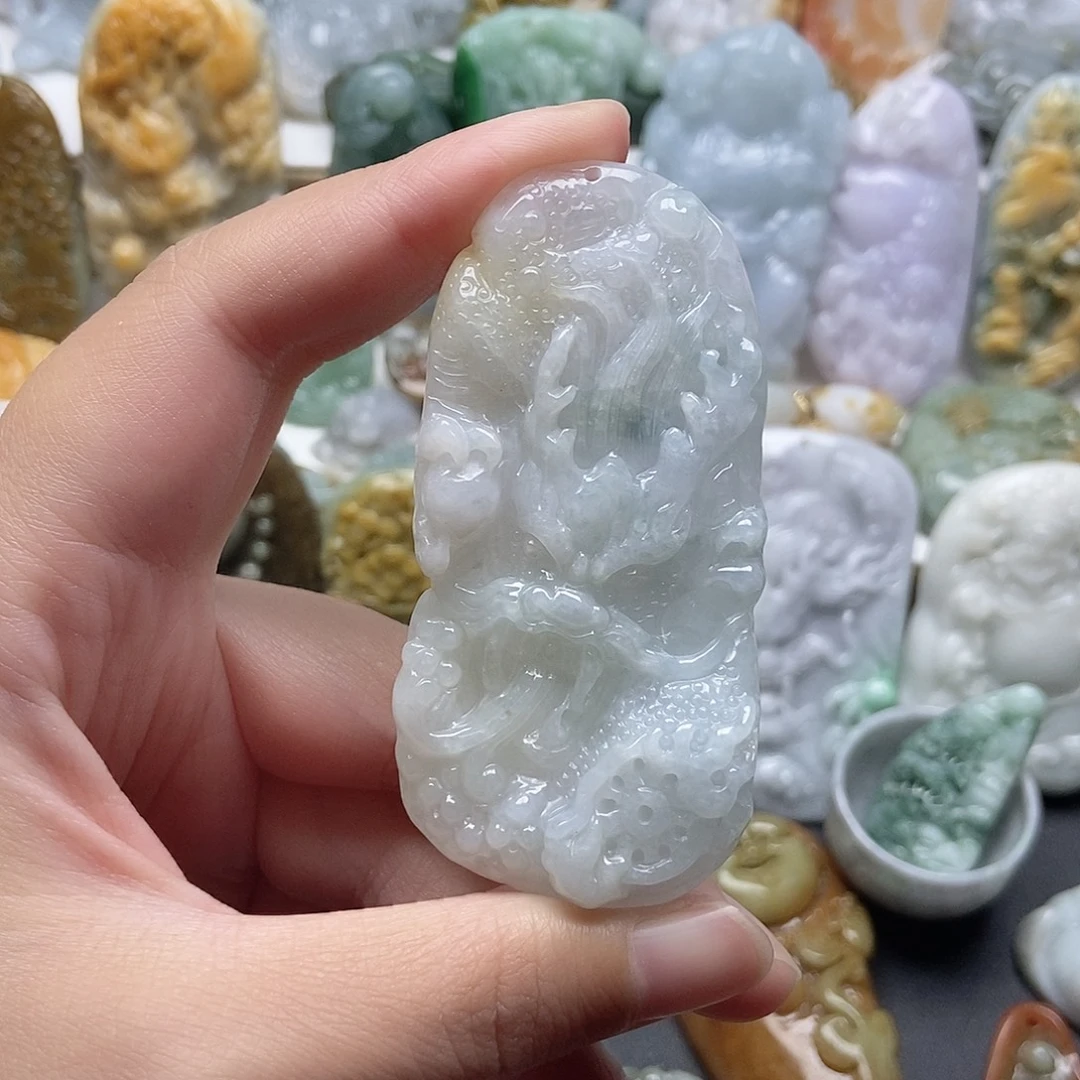 翡翠未镶嵌颈饰翡翠