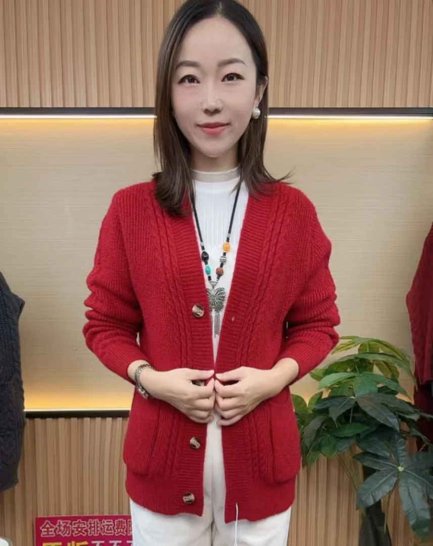 【原版原货不起球】开衫2025秋冬新女中老年妈妈装毛衣外套加厚8317